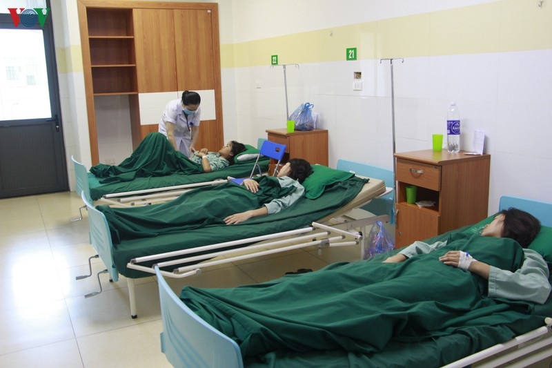 Gần 40 vận động viên ở Sơn La nhập viện sau khi ăn tối